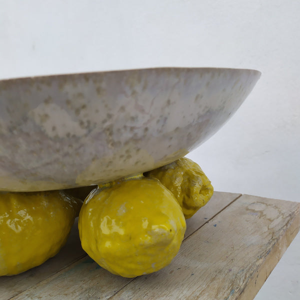 Coupe citrons GM en grès émaillé  Cotes : 13 cm de haut et 30 cm de large  .  La Sicile de l'ile de Ré